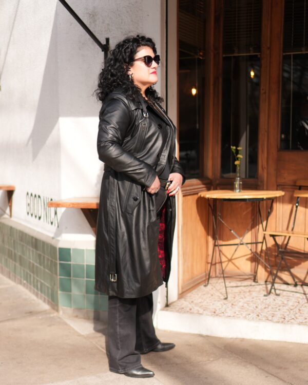 Trench de cuero Modelo Polly negro